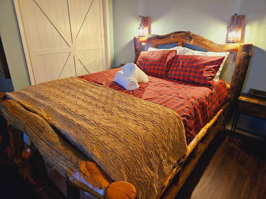 Private Cabin- Breakfast - Double Tub - 75In Tv - Sup - Washer Dryer - Bbq West Point Luaran gambar